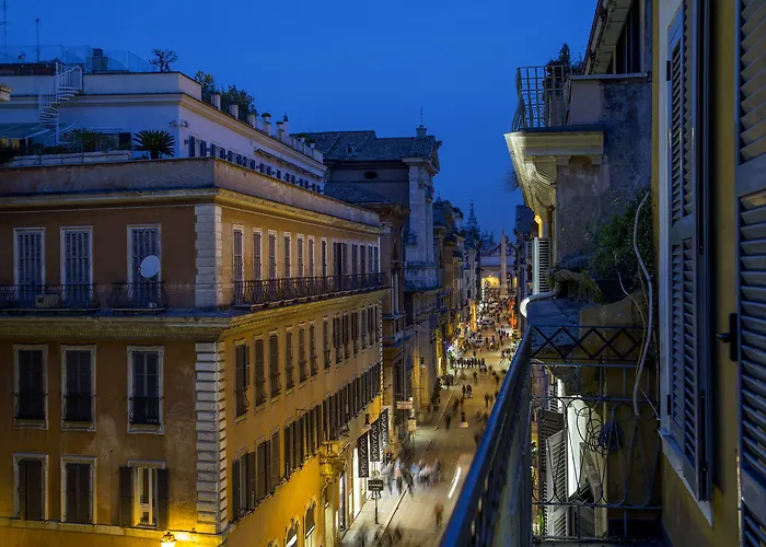 Via Del Corso 4*