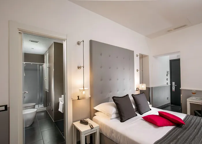 Via Del Corso 4* Рим