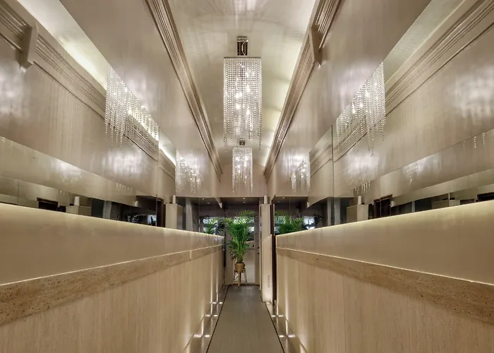 Гостевой дом Via Del Corso 4*